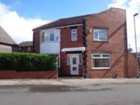 Portlands, Fairfields Avenue Bramley - Photo 2