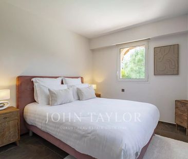 Maison à louer Mougins, Cote d'Azur, France8 500 EUR / Mois - Photo 5