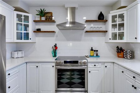 Furnished 2 Bedroom + Den Condo at Discovery Bay – Downtown Kelowna - Photo 2