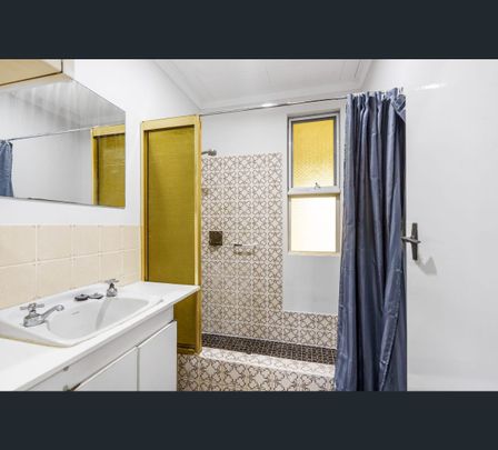 38 Willow Way, Maddington, WA 6109 - Photo 1