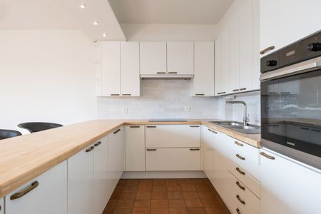 HUREN | Ruim, lichtrijk appartement, 2 slaapkamers en garage - Foto 3