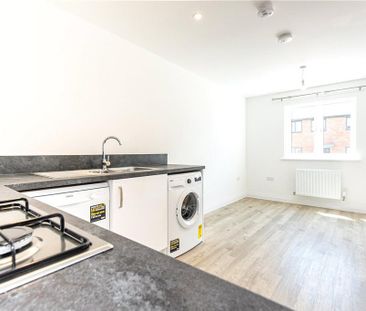 3 bedroom semi-detached house to rent - Photo 4