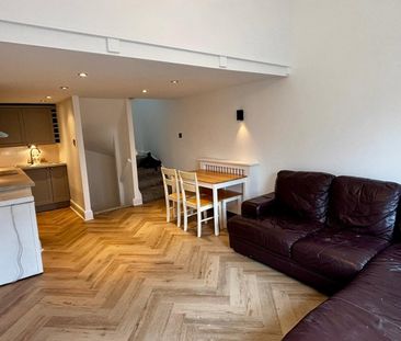 2 Bed Terraced House, Elmgreen Close, E15 - Photo 6