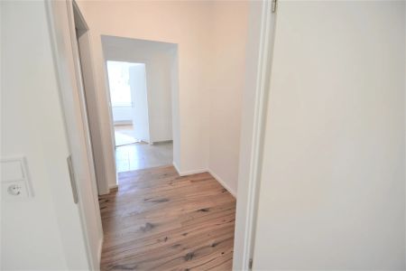 Modernes Wohnen in der Linzer City Nähe Südbahnhofmarkt - 3-Zimmer-Wohnung mit großem Innenhofbalkon - Foto 4