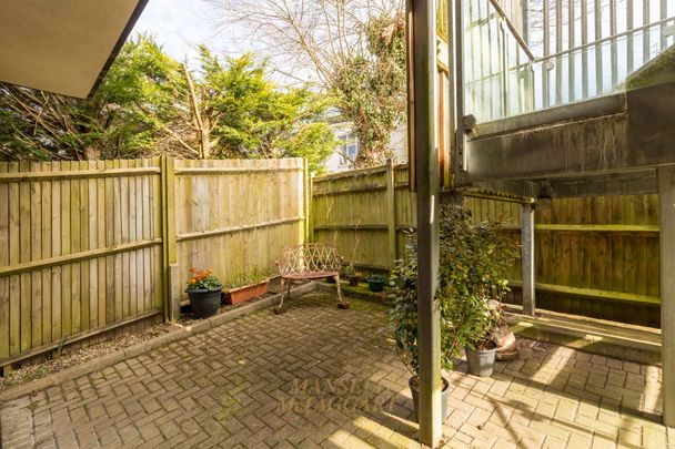 Lewes Road, Manor House Lewes Road, RH18 - Photo 1