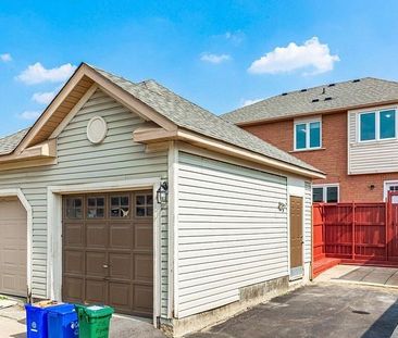 For Lease - 215 Equator Crescent, Vaughan, Ontario - Photo 2