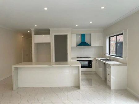 “Brand New House For Lease In The Heart of Truganina” - Photo 4