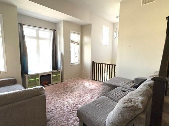 For Lease - 406 Woodbine Avenue, Kitchener, Ontario - Photo 1