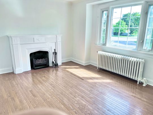 For Lease - 493 Plains Road, Toronto, Ontario - Photo 1