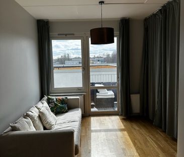 Lm Ericssons väg, Tyresö - Photo 1