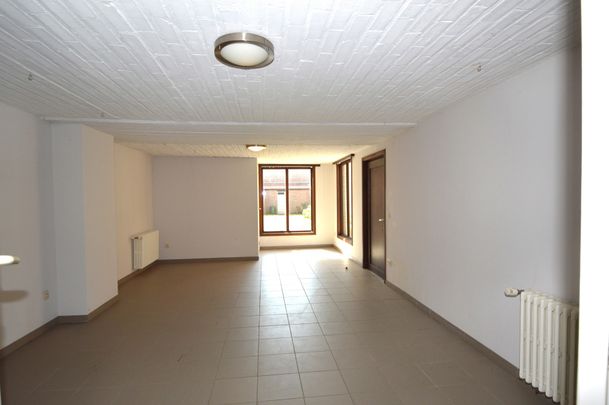 Charmante woning met 4 slpk. en een bruikbare opp. v. 359m². - Foto 1