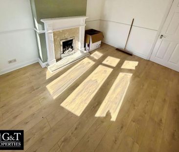 2 bedroom semi-detached house to rent - Photo 4