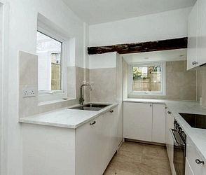 Bradstone New Road, Folkestone, CT20 1HP, Kent - Photo 3