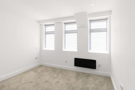 London Road, Sittingbourne, Kent, ME10 - Photo 5