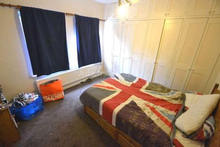 5 bedroom terraced house to rent - Photo 5