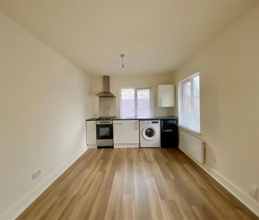 Park End Road, Gloucester - Photo 2
