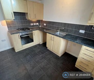 3 bedroom semi-detached house to rent - Photo 6