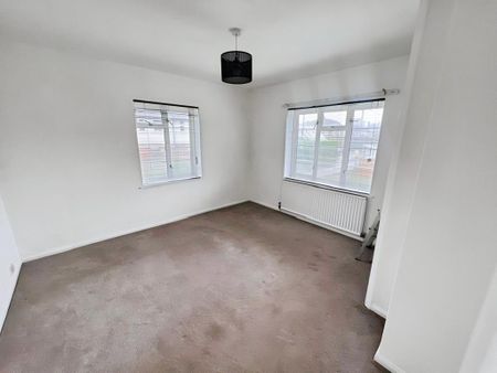 3 bedroom detached house to rent - Photo 3