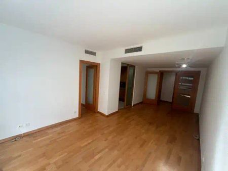 Piso de alquiler en Centre - Estació - Photo 5