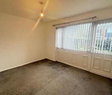 Darleydale Drive, Eastham - Photo 2