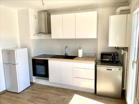 1 pièce - Meublé - 11,25 m² - 3ème étage - Colocation autorisée - Photo 2