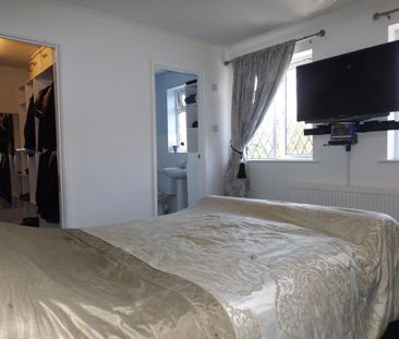 3 bedroom semi-detached house to rent - Photo 5