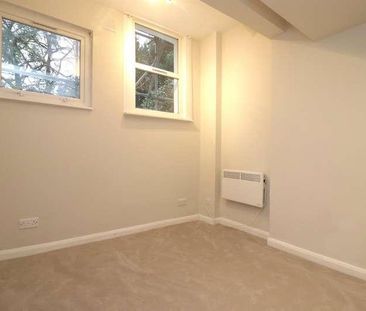 Uxbridge Road, Kingston Upon Thames, KT1 - Photo 2