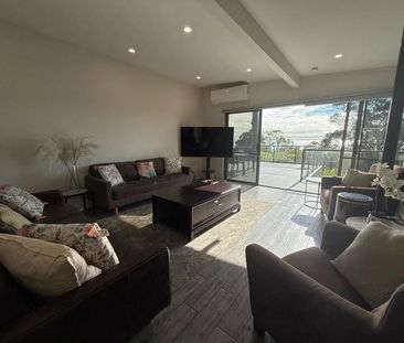 Welcome Home - Photo 1