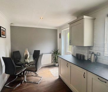 The Spinney, Sandbach - Photo 1