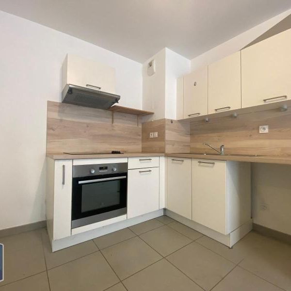 Location Appartement 2 pièces 41m² VILLENEUVE LES AVIGNON 30400 - Photo 1