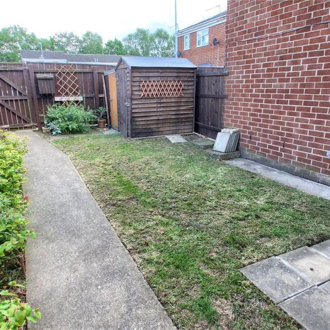 3 bedroom terraced house to rent - Photo 1