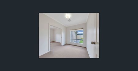 Serene Coastal Living - Photo 5