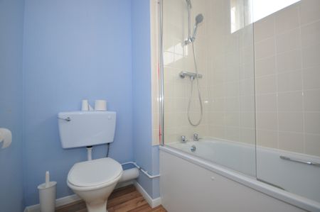 2 bedroom semi-detached house to rent - Photo 5