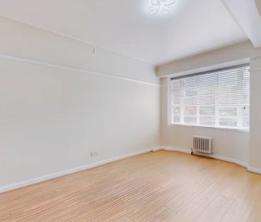 1 Bed 1 Bath - Photo 2