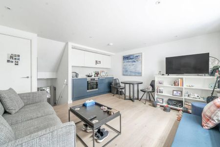 1 bedroom flat to rent - Photo 2
