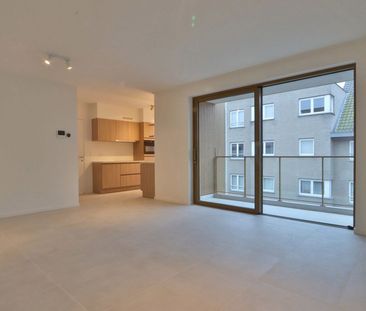 2 slpk BEN-appartement aan het station van Beveren! - Photo 1