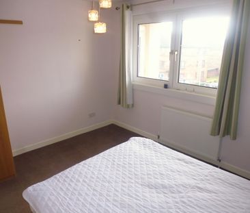 Dumbarton Road, Glasgow, G14 9DB - Photo 4