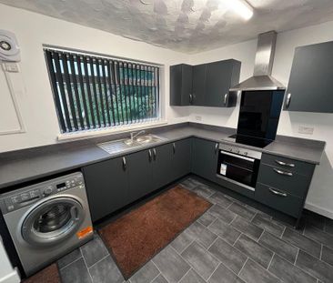 3 bedroom terraced house to rent - Photo 6