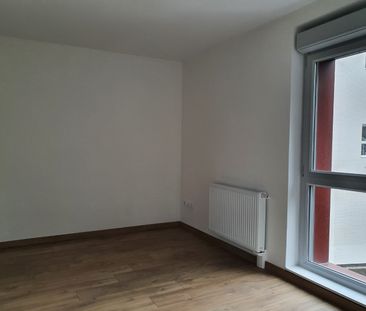 Location Appartement 2 pièces 43m² VALENCIENNES 59300 - Photo 6
