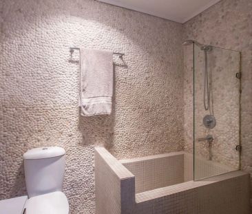 Character Filled Terrace in Sought After Location - Photo 4