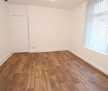2 bedroom ground floor flat to rent - Photo 1