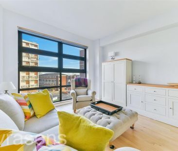 2 bedroom flat to rent - Photo 1