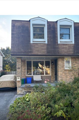 For Lease - 558 Lancelot Crescent, Oshawa, Ontario - Photo 2