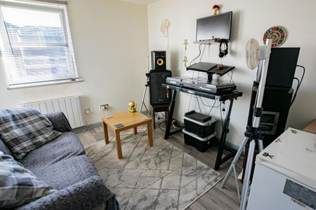 2 bedroom flat to rent - Photo 5