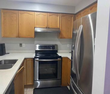 For Lease - 878 Scollard Court Unit# 8, Mississauga, Ontario - Photo 5