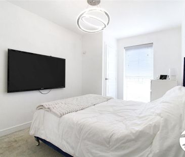2 bedroom flat to rent - Photo 6