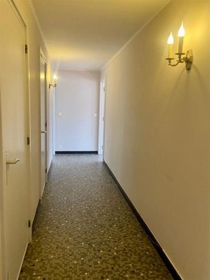 Zeer ruim en sfeervol appartement op topligging - Photo 1