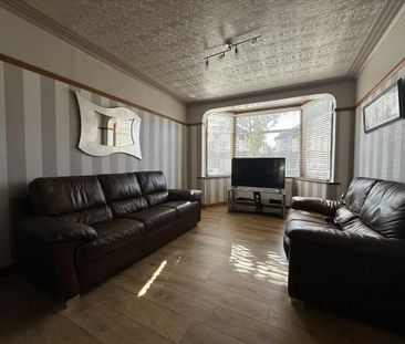 5 bedroom semi-detached house to rent - Photo 6