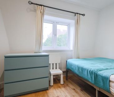 4 Bed Flat, Chalton Street, NW1 - Photo 4