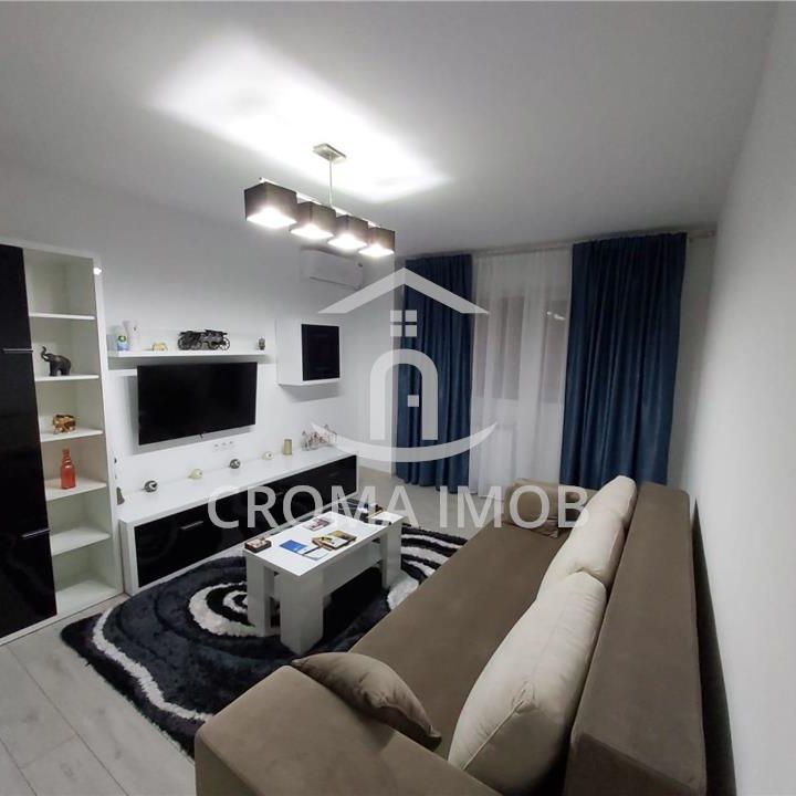 CromaImob Inchiriere apartament 3 camere, zona Republicii - Photo 1